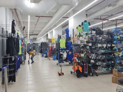 Decathlon Sports India, Amanora Mall